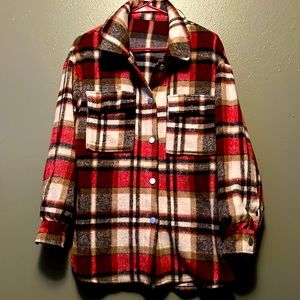 Shacket size medium! In excellent condition! Only worn one time.